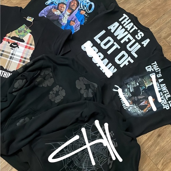 Black Graphic Sweatshirts Collection - Picture 1 of 2